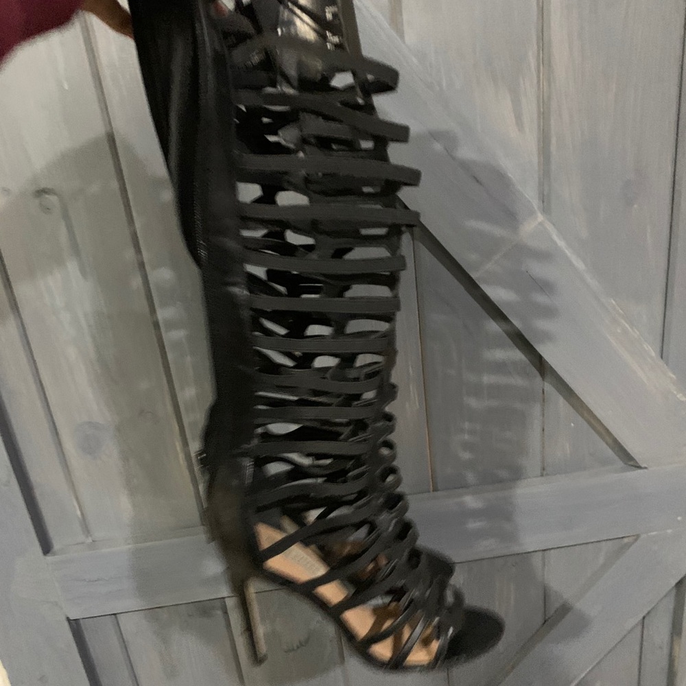 Steve madden strappy knee heels
